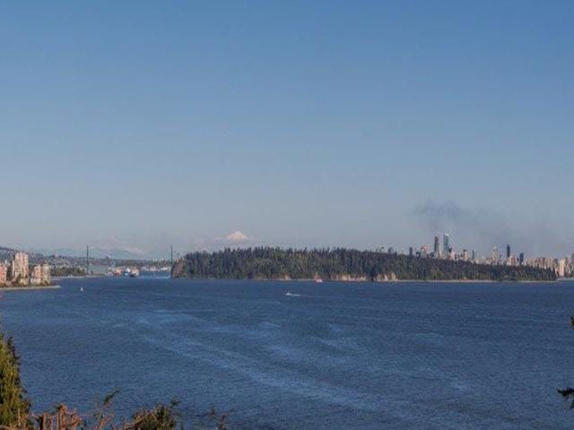 49886 at 3614 Creery Avenue, West Vancouver