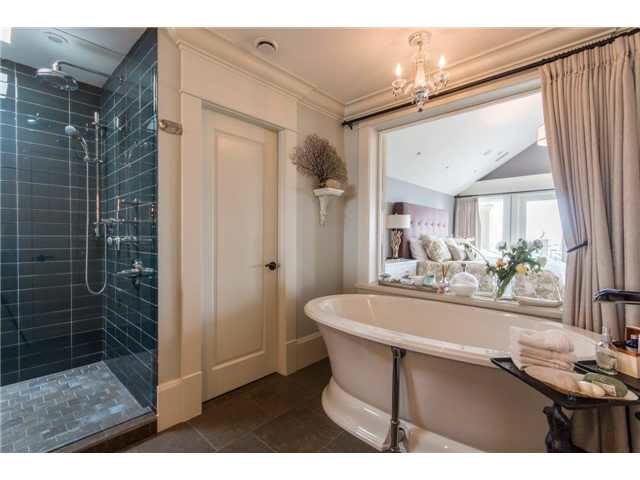 49913 at 3614 Creery Avenue, West Vancouver