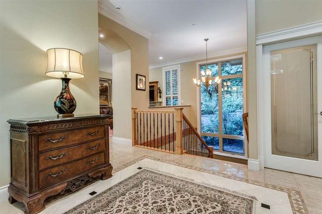 50623 at 2195 8th Street, West Vancouver