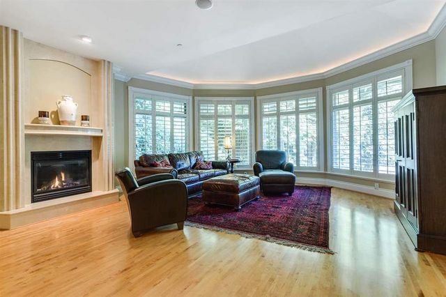 50627 at 2195 8th Street, West Vancouver