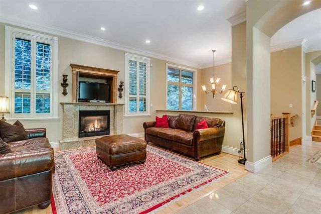 50644 at 2195 8th Street, West Vancouver