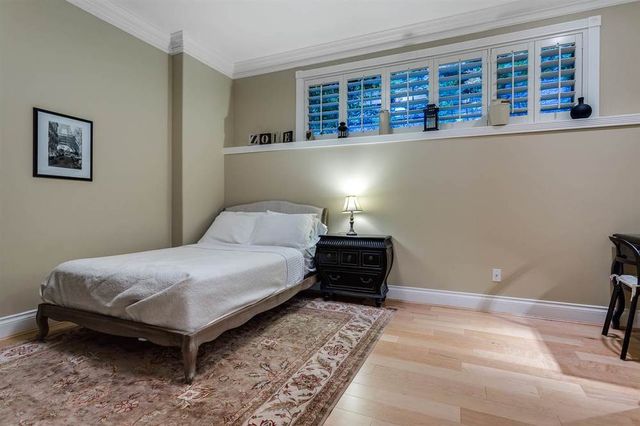 50662 at 2195 8th Street, West Vancouver