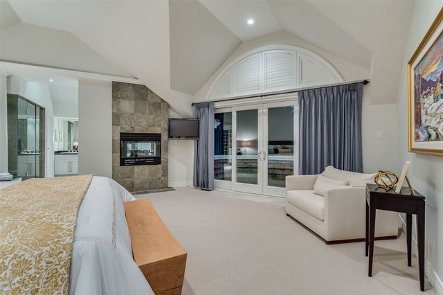 50748 at 4010 Sunset Boulevard, North Vancouver