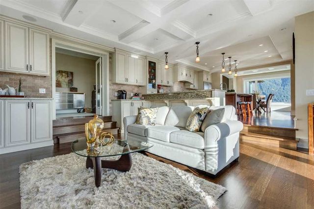 50915 at 511 Craigmohr Place, West Vancouver