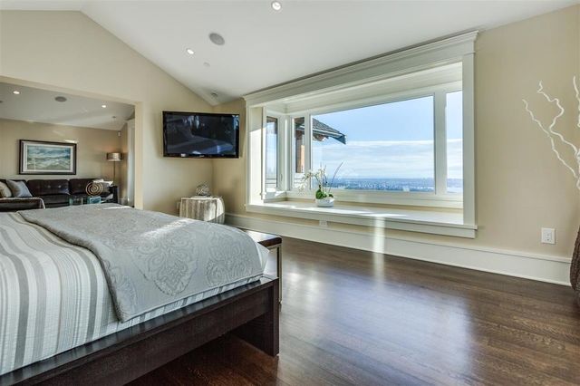 50933 at 511 Craigmohr Place, West Vancouver