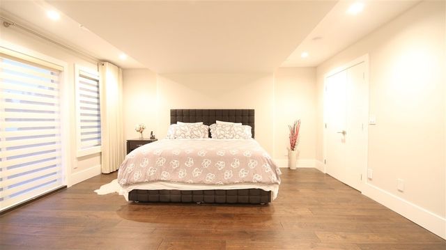 51065 at 2995 Woodbine Drive, North Vancouver