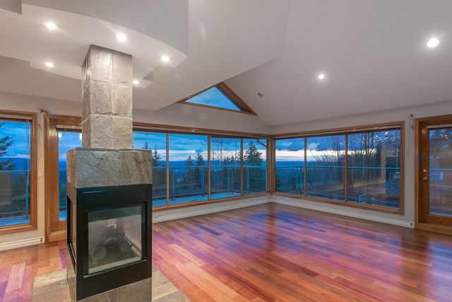 51866 at 4188 Citadel Court, North Vancouver