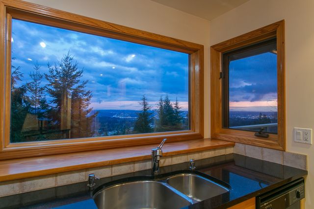 51886 at 4188 Citadel Court, North Vancouver