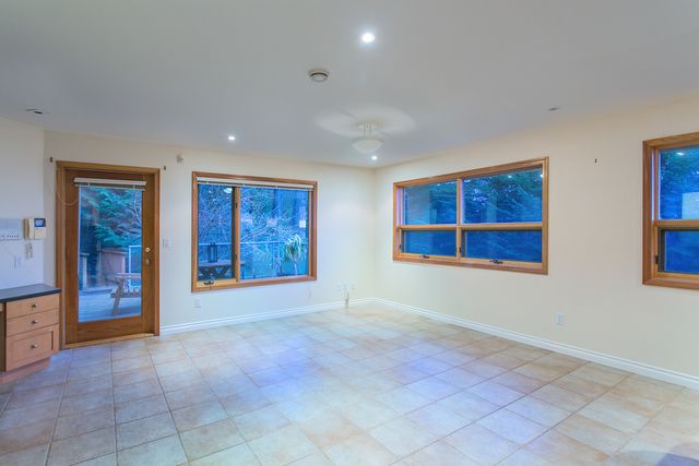 51894 at 4188 Citadel Court, North Vancouver