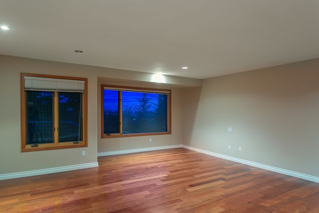 51942 at 4188 Citadel Court, North Vancouver