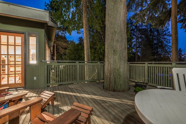53458 at 3919 Bayridge Place, West Vancouver
