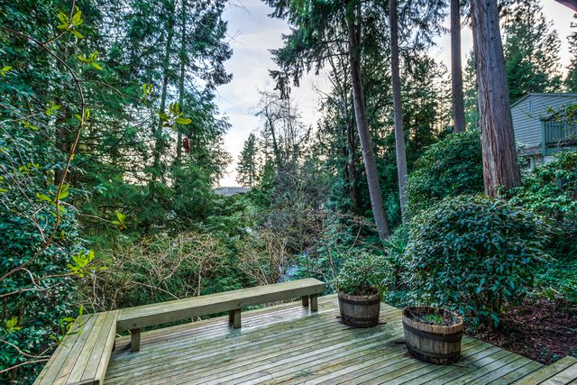 53466 at 3919 Bayridge Place, West Vancouver