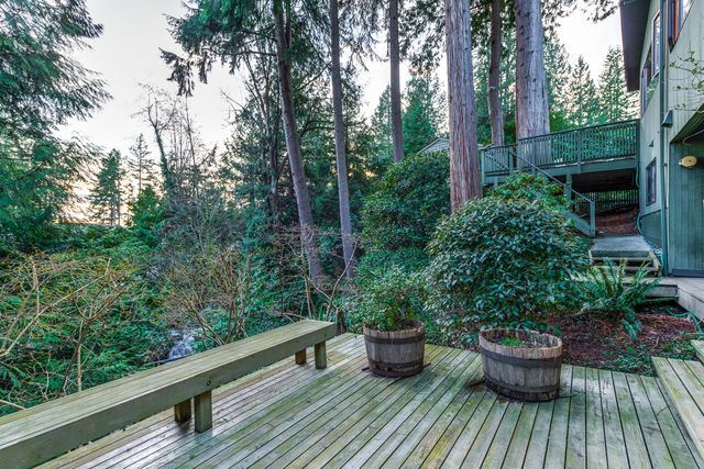 53474 at 3919 Bayridge Place, West Vancouver