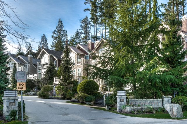 54155 at 4986 Edendale Court, West Vancouver