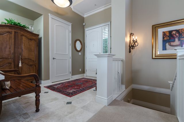 54171 at 4986 Edendale Court, West Vancouver