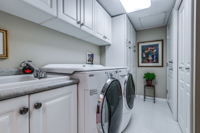 54251 at 4986 Edendale Court, West Vancouver