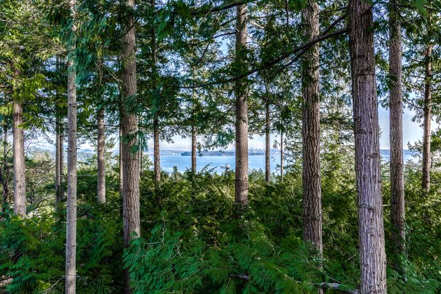 54259 at 4986 Edendale Court, West Vancouver