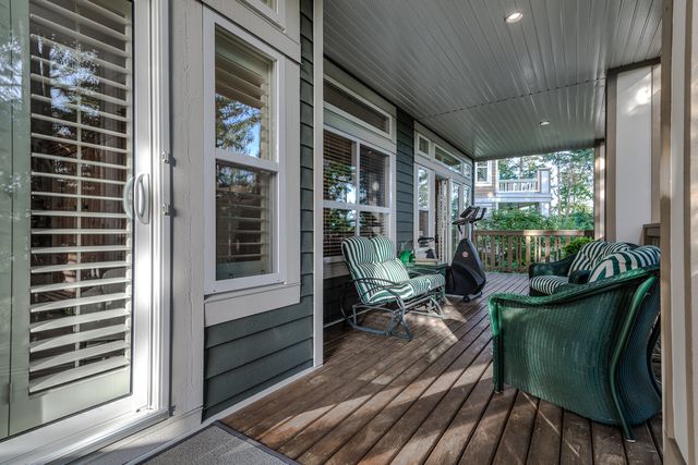 54271 at 4986 Edendale Court, West Vancouver