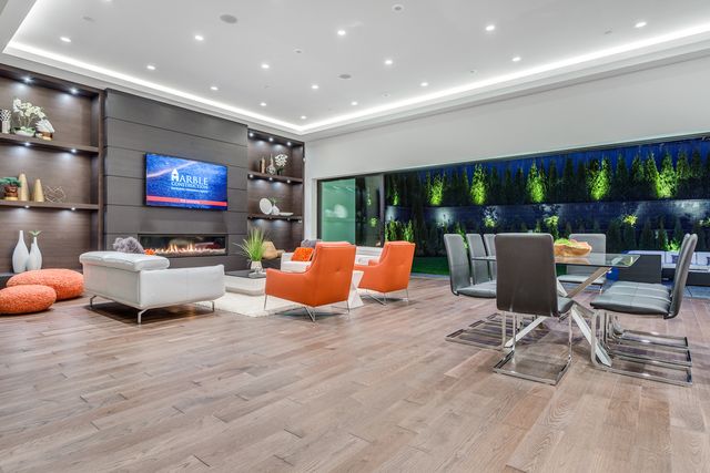 53850 at 910 Leovista Avenue, North Vancouver