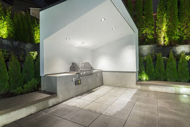 54066 at 910 Leovista Avenue, North Vancouver