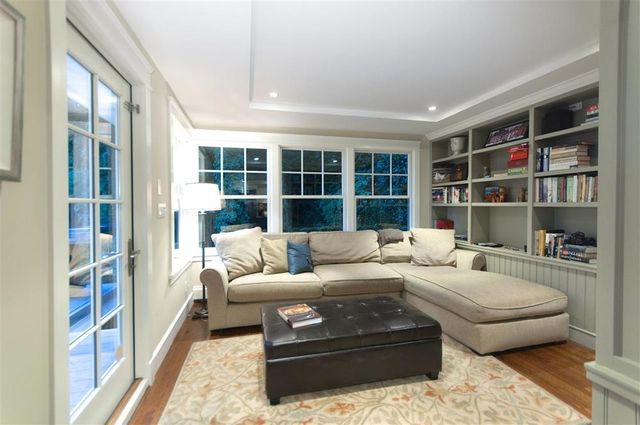 54454 at 235 Maple Lane, West Vancouver