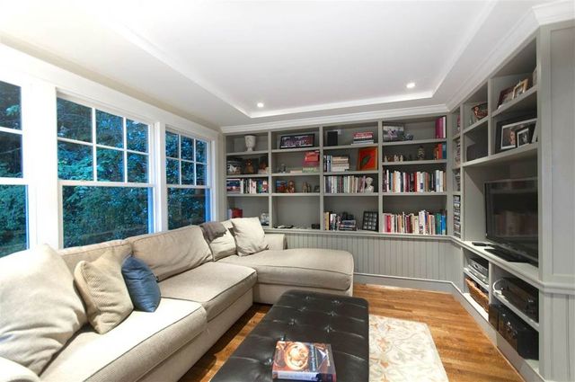 54457 at 235 Maple Lane, West Vancouver