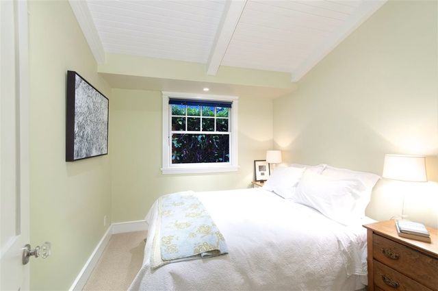 54475 at 235 Maple Lane, West Vancouver