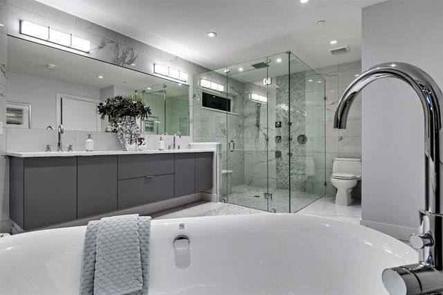 58210 at 346 Moyne Drive, West Vancouver