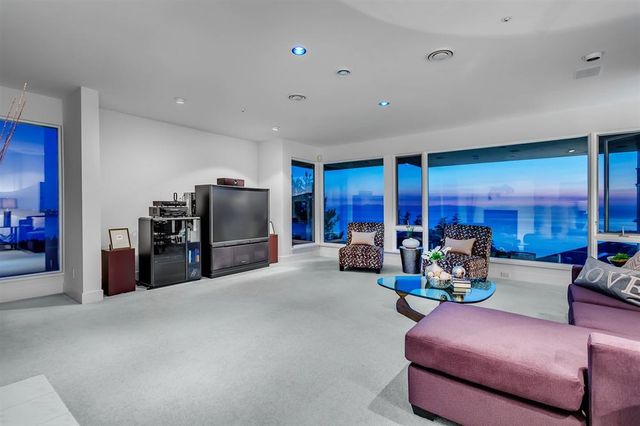 58408 at 5453 Vista Court, West Vancouver