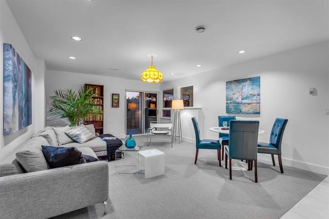 58429 at 5453 Vista Court, West Vancouver