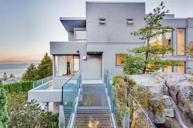 58435 at 5453 Vista Court, West Vancouver