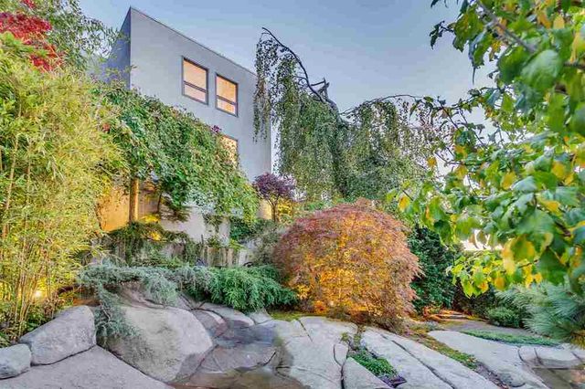 58444 at 5453 Vista Court, West Vancouver