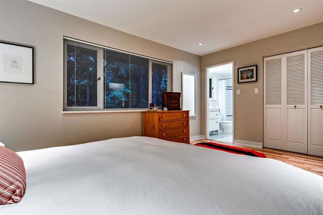 58739 at 3913 Bayridge Place, West Vancouver