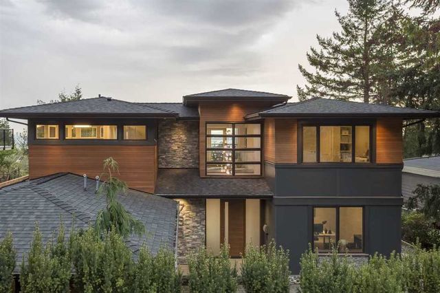 60612 at 765 Montroyal Oulevard, North Vancouver