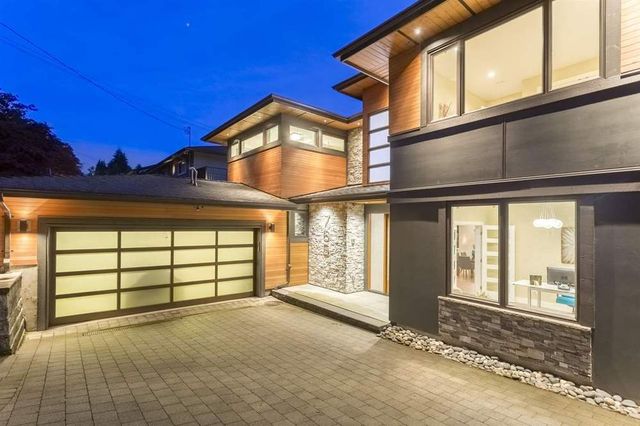 60615 at 765 Montroyal Oulevard, North Vancouver