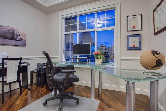 60698 at 3440 Wellington Crescent, North Vancouver