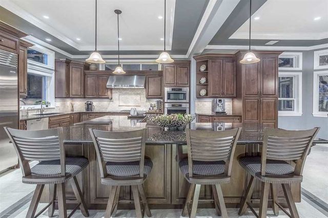 60916 at 5418 Vista Court, West Vancouver