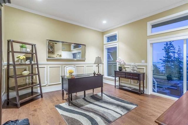 60931 at 5418 Vista Court, West Vancouver