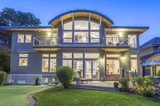 60952 at 5418 Vista Court, West Vancouver