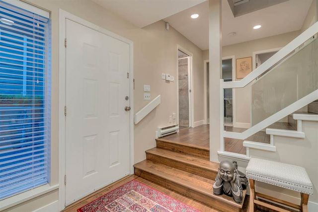 63663 at 2318 Marine Drive, West Vancouver