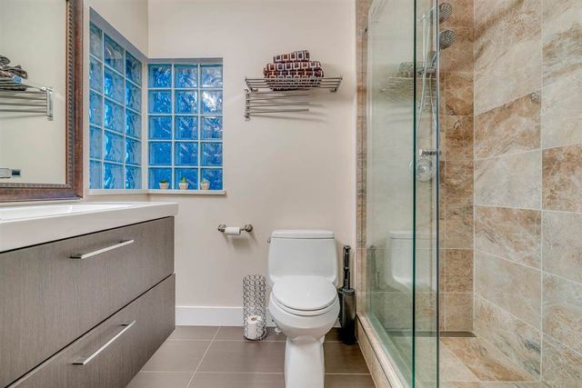 63666 at 2318 Marine Drive, West Vancouver