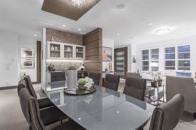 63775 at 1369 20th Street, West Vancouver