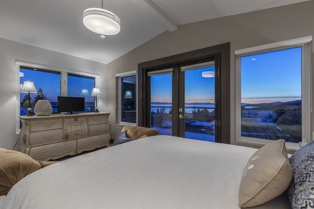 63803 at 1369 20th Street, West Vancouver