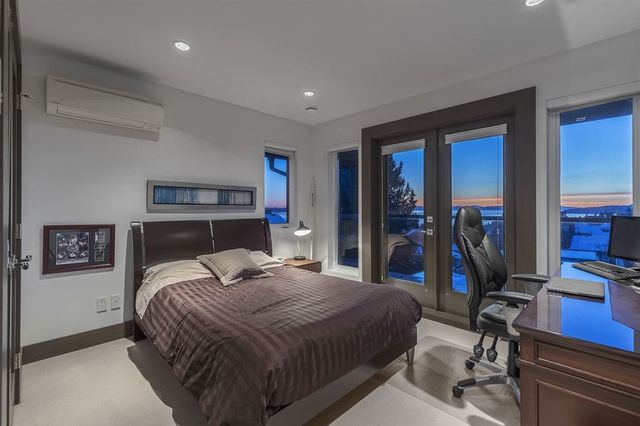 63809 at 1369 20th Street, West Vancouver