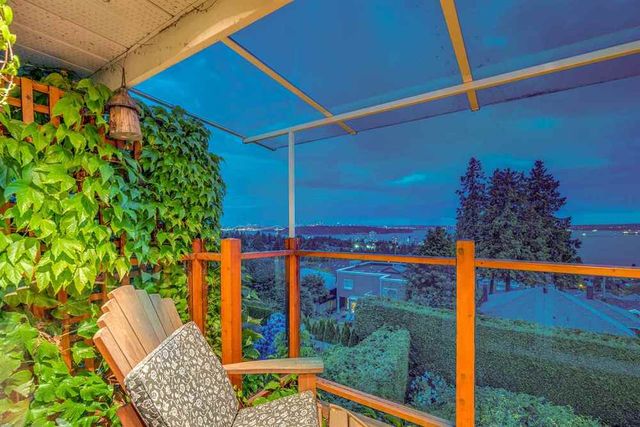 64105 at 2286 Ottawa Avenue, West Vancouver