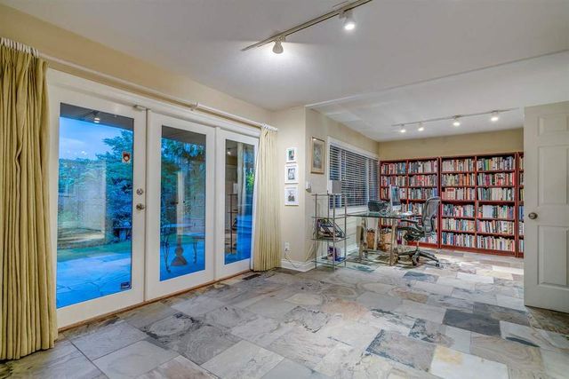 64108 at 2286 Ottawa Avenue, West Vancouver