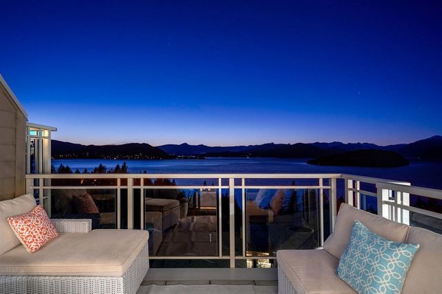 64328 at 8681 Seascape Drive, West Vancouver