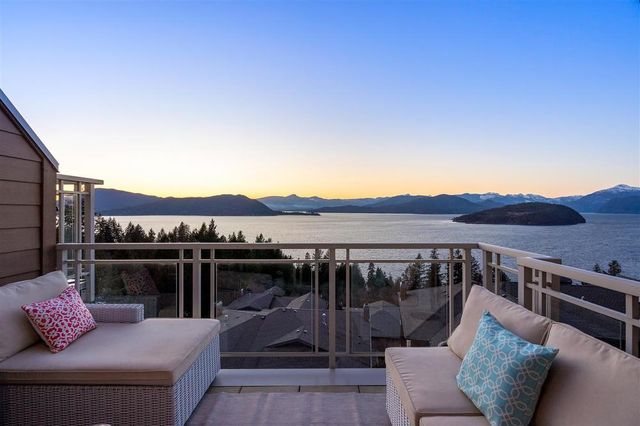 64332 at 8681 Seascape Drive, West Vancouver