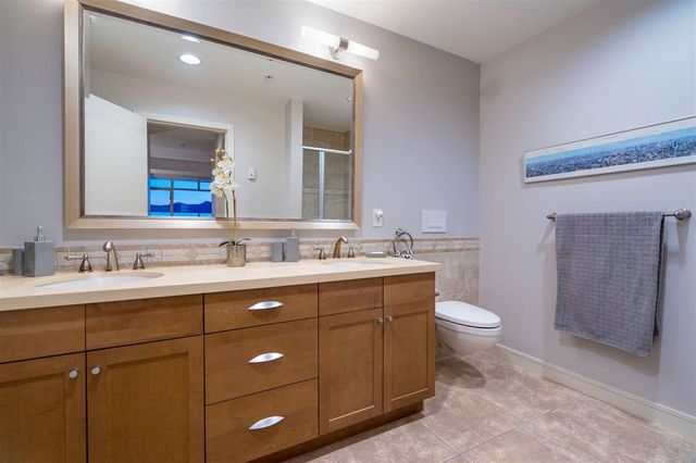 64382 at 8681 Seascape Drive, West Vancouver