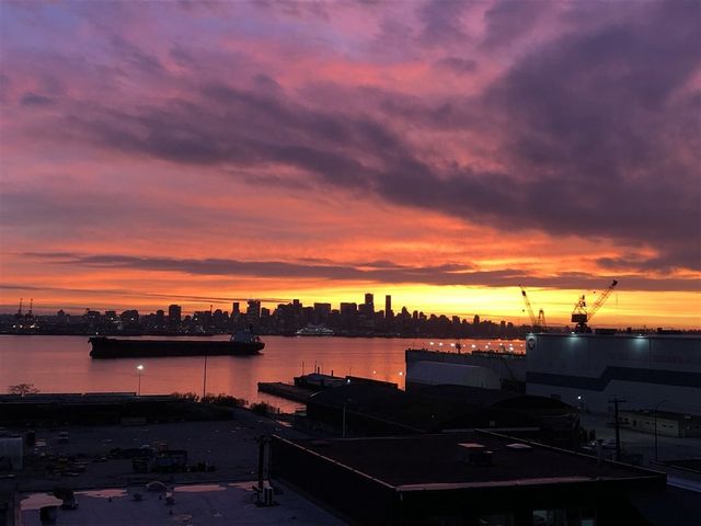 64729 at 409 - 333 E 1st Street, North Vancouver